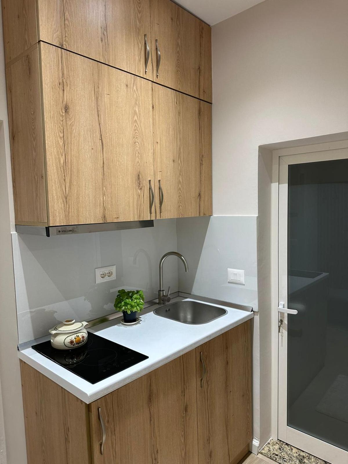 Home To Go Studio Apartament Tirana Zewnętrze zdjęcie