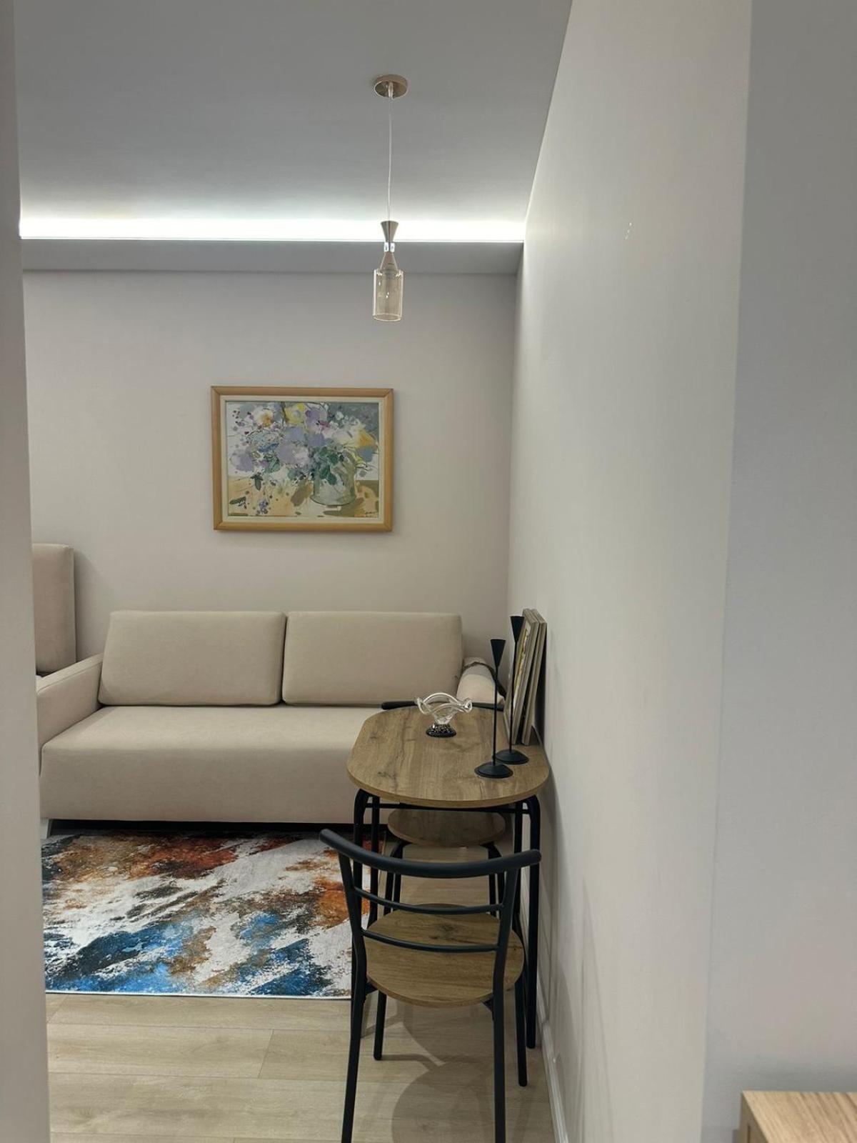 Home To Go Studio Apartament Tirana Zewnętrze zdjęcie