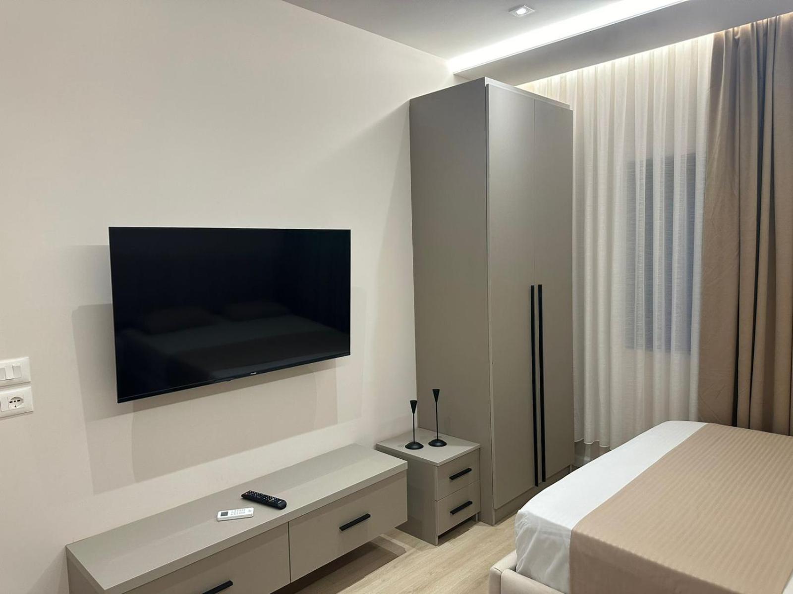 Home To Go Studio Apartament Tirana Zewnętrze zdjęcie
